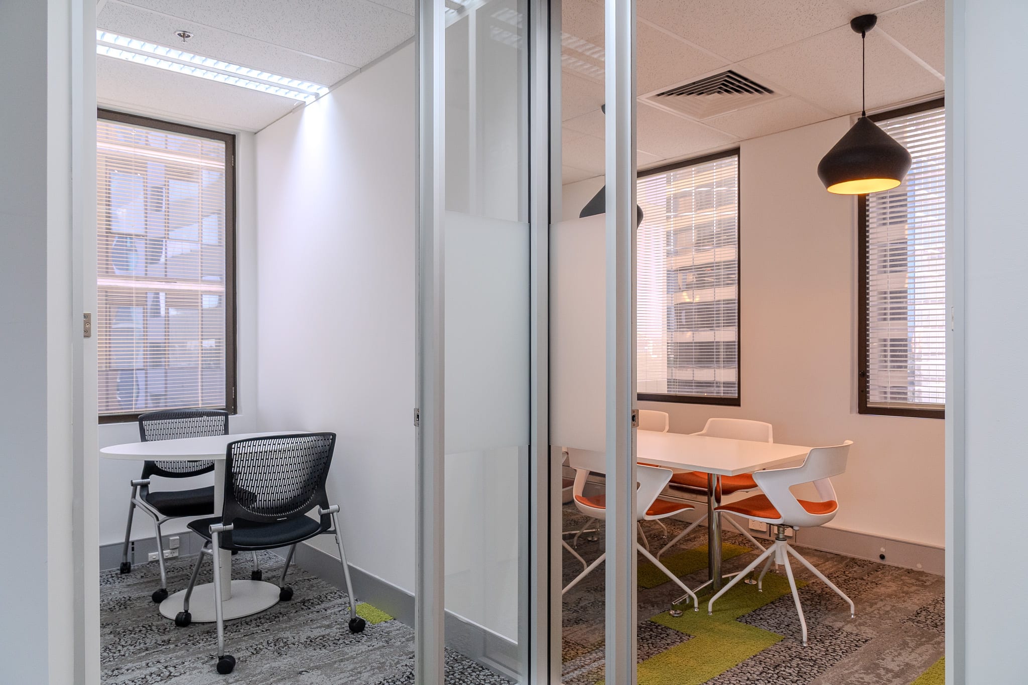 Level 10, Suite 2 glass partitioned meeting rooms